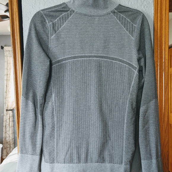 Lorna Jane Seamless Jacket - Picture 7 of 8